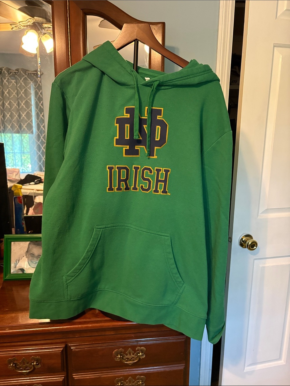 Women’s Notre Dame Irish Green Pullover Hoodie